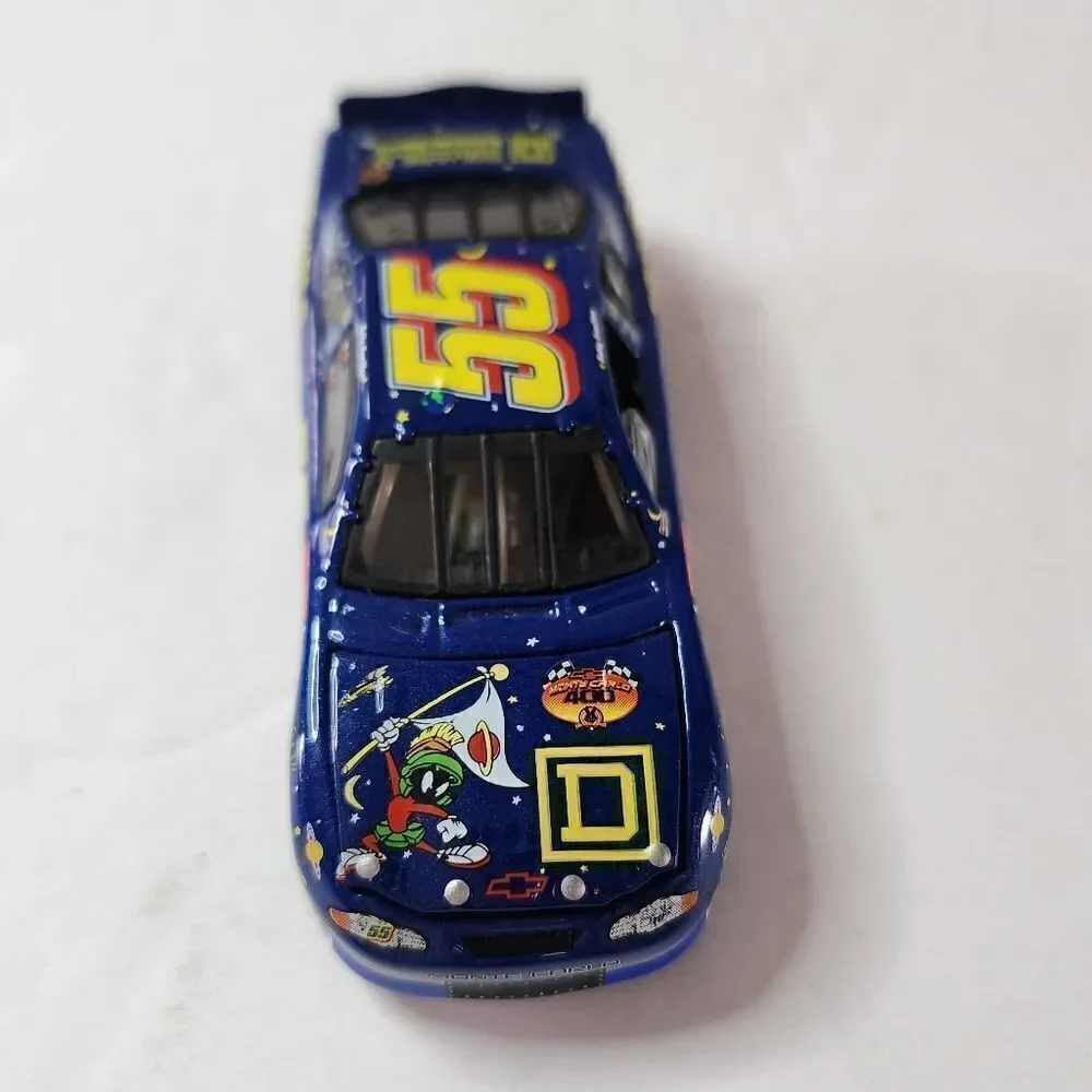 Action 2001 Monte Carlo Hood Open #55 Bobby Hamilton Square D Looney Tunes 1:64